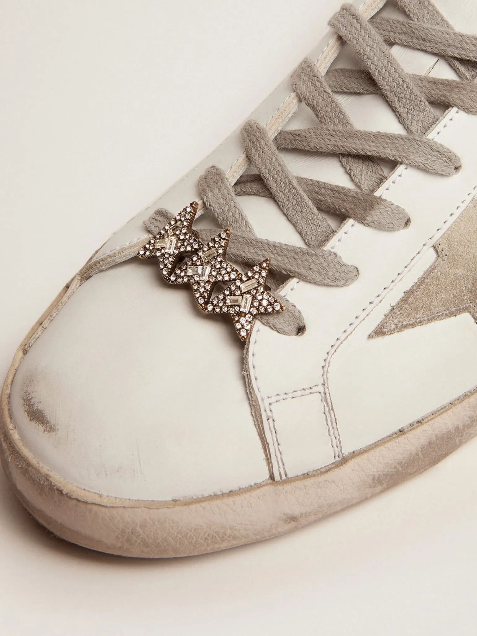 Online Acessório para cadarço com três estrelas cor ouro velho com cristais MULHER Jewels | Joias