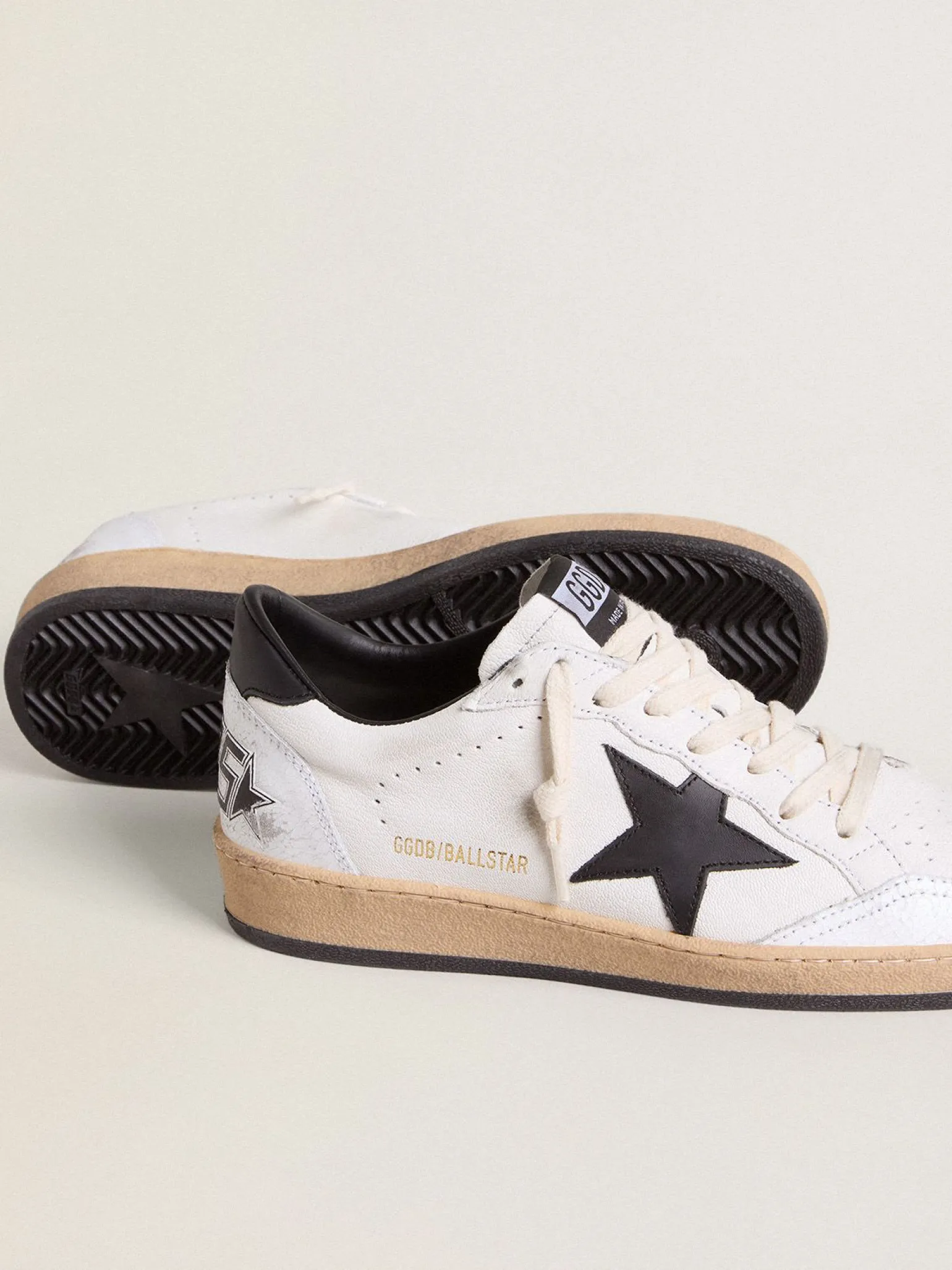 Store Ball Star feminino de napa com estrela branca e talão preto MULHER Ball Star