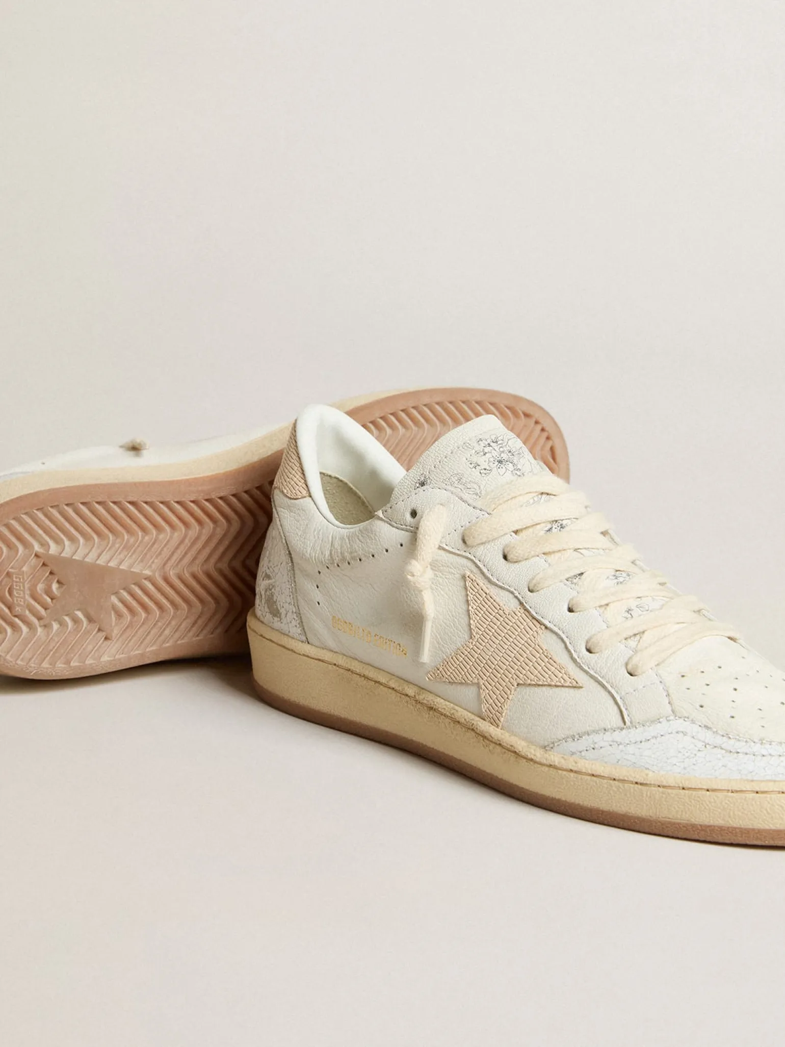Online Ball Star Feminino LTD CNY de couro branco com estrela cor de marfim MULHER Ball Star