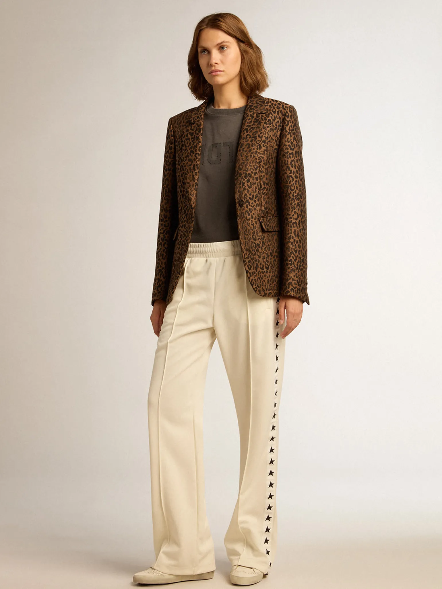 Shop Blazer de abotoamento simples Coleção Golden de lã com estampa animal print de jacquard MULHER Blazers