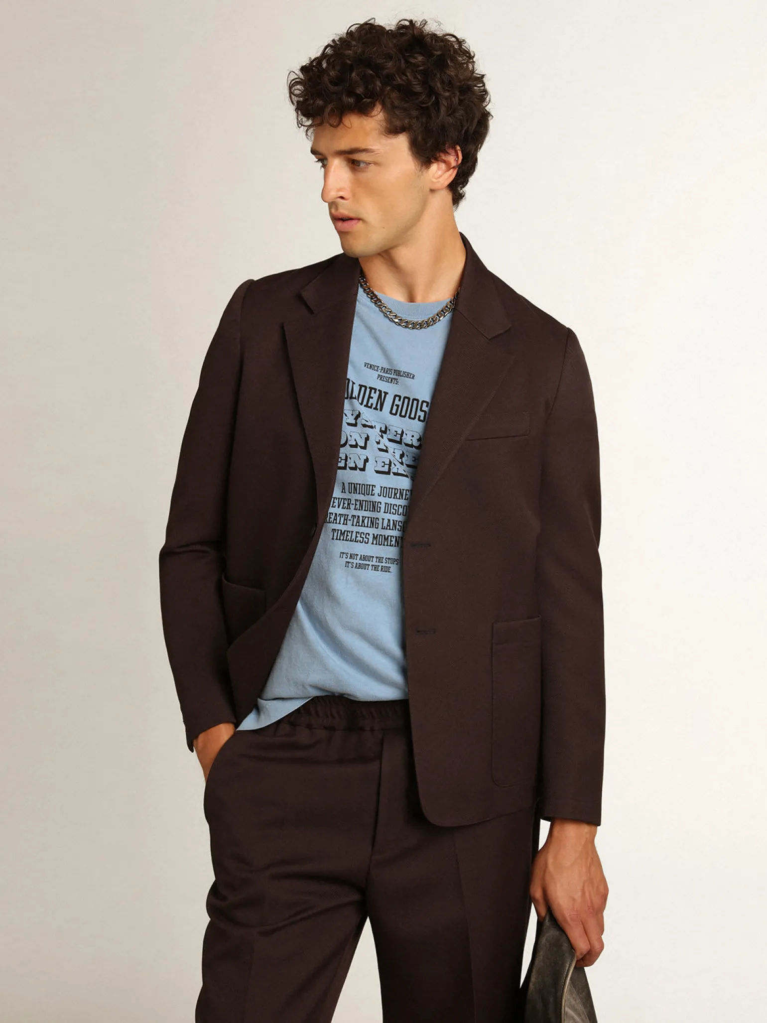 Sale Blazer masculino de abotoamento simples de gabardine de lã cor alcaçuz Blazers