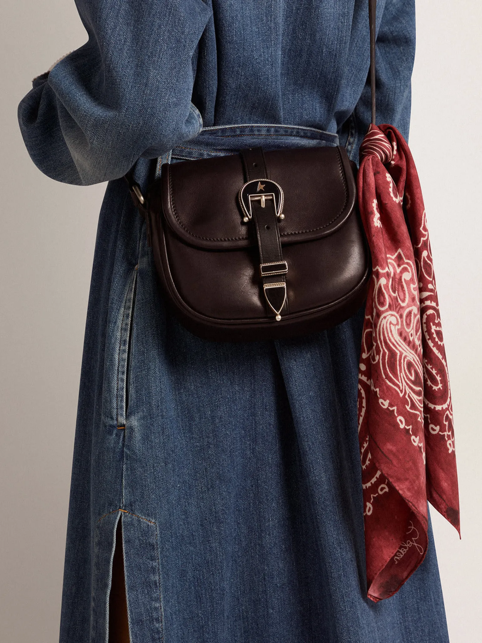 Shop Bolsa Rodeo feminina pequena de couro preto MULHER Bolsas tiracolo