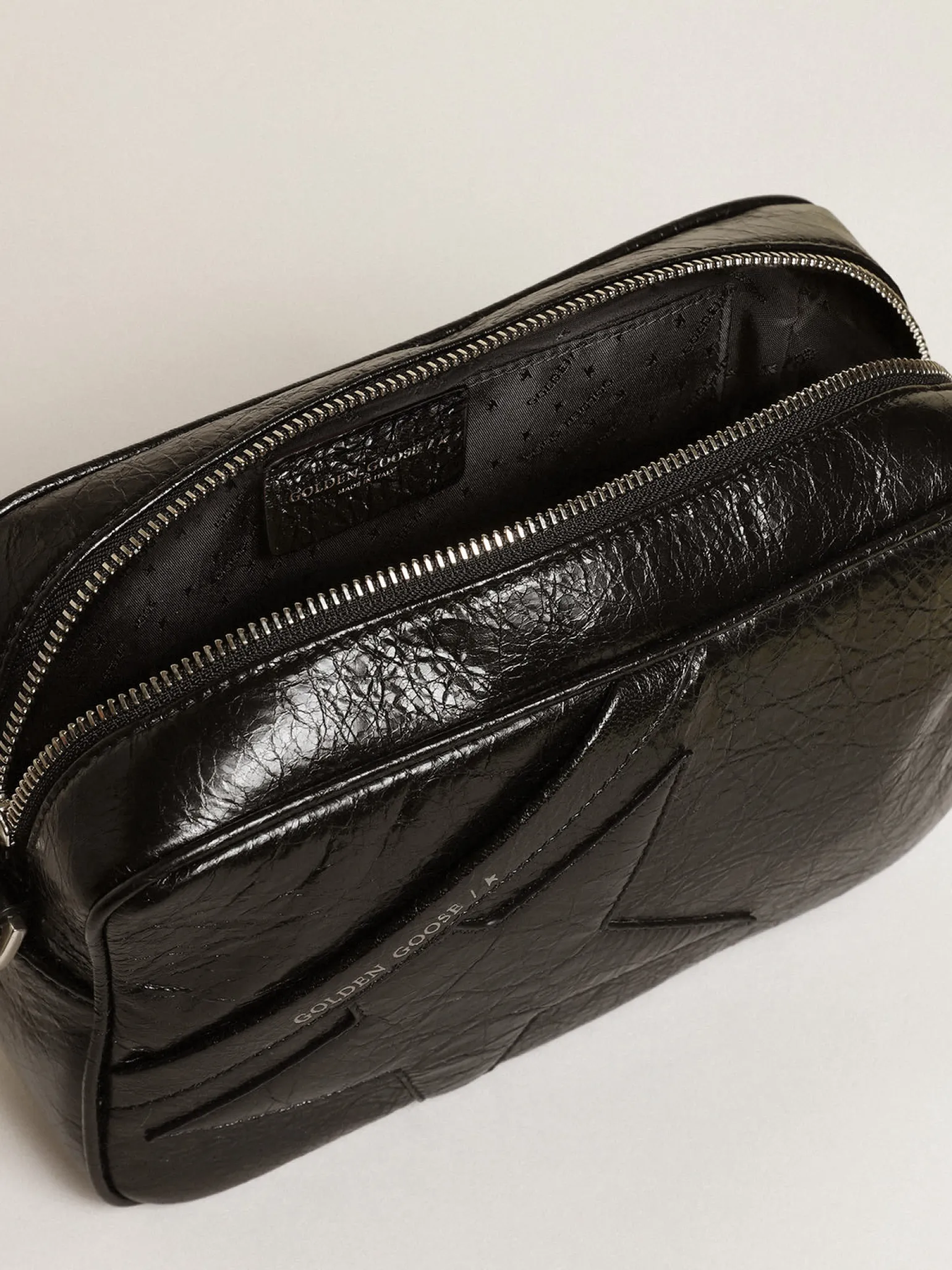 Flash Sale Bolsa Star feminina de couro brilhante preto com estrela tom sobre tom MULHER Bolsas tiracolo