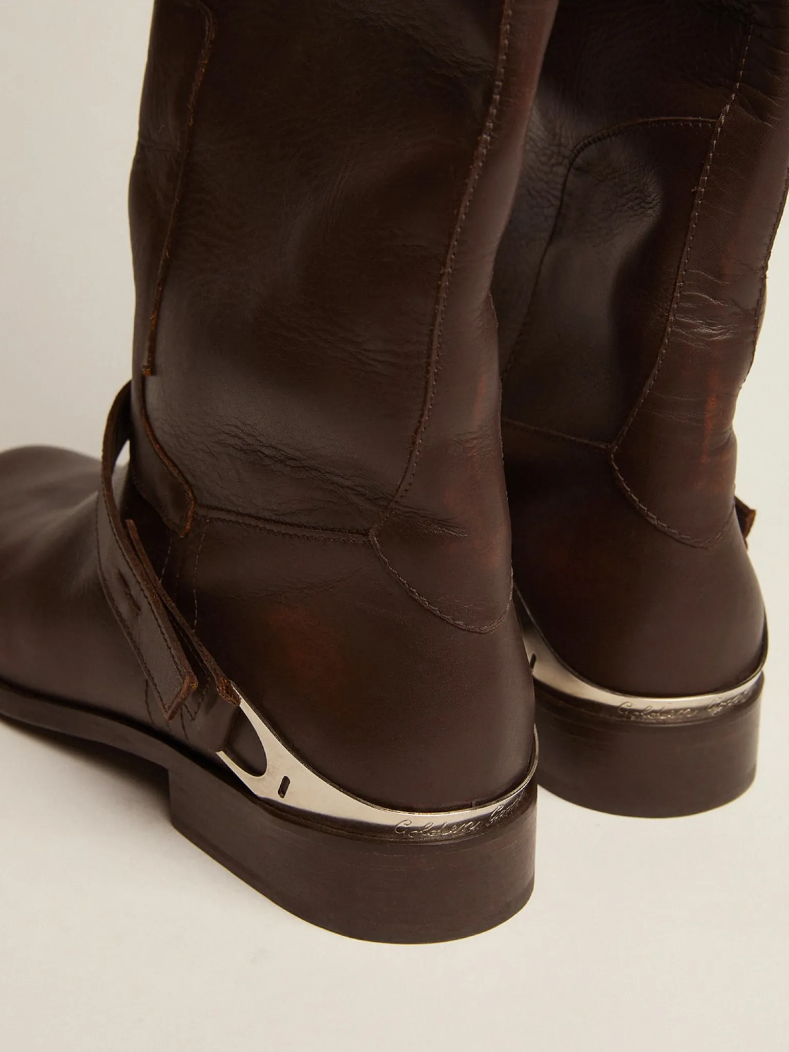 Cheap Bota Charlie feminina de couro marrom escuro e braçadeira no salto MULHER Botas