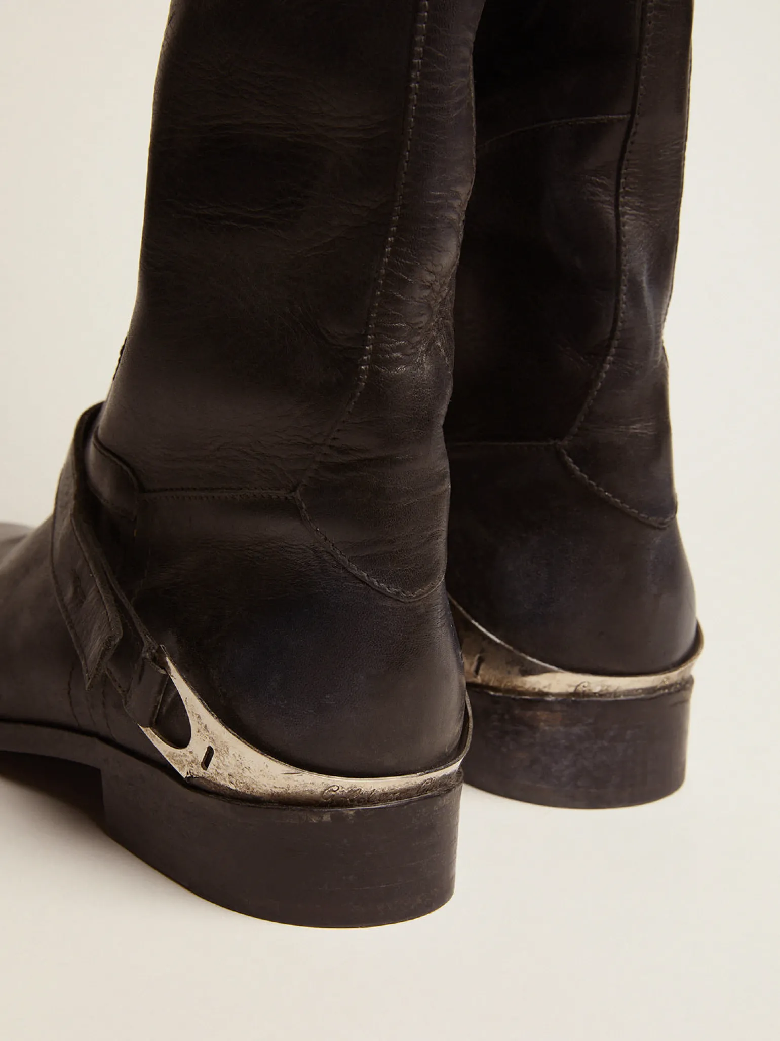 Cheap Bota feminina de couro preto com braçadeira no salto MULHER Botas