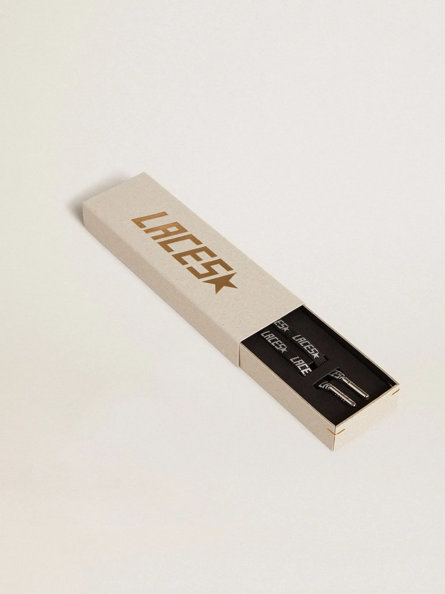 Outlet Cadarços pretos com inscrição prateada MULHER Cadarços | Cadarços