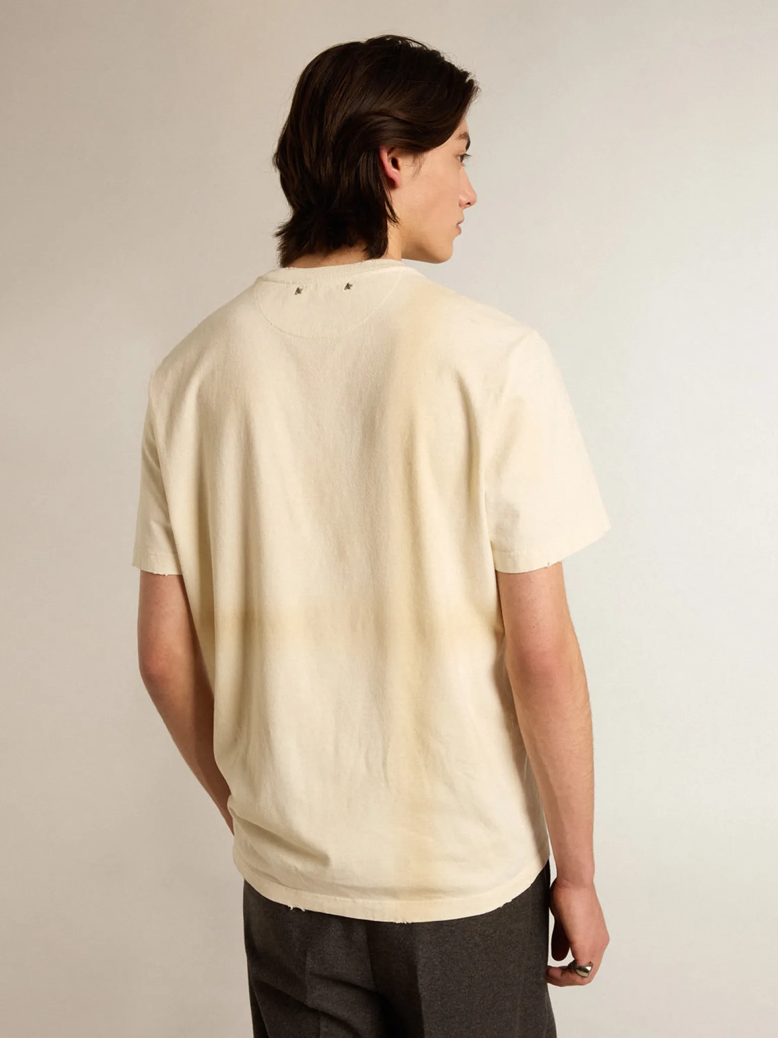 New Camiseta de algodão branco usado com escrita no bolso Camisetas