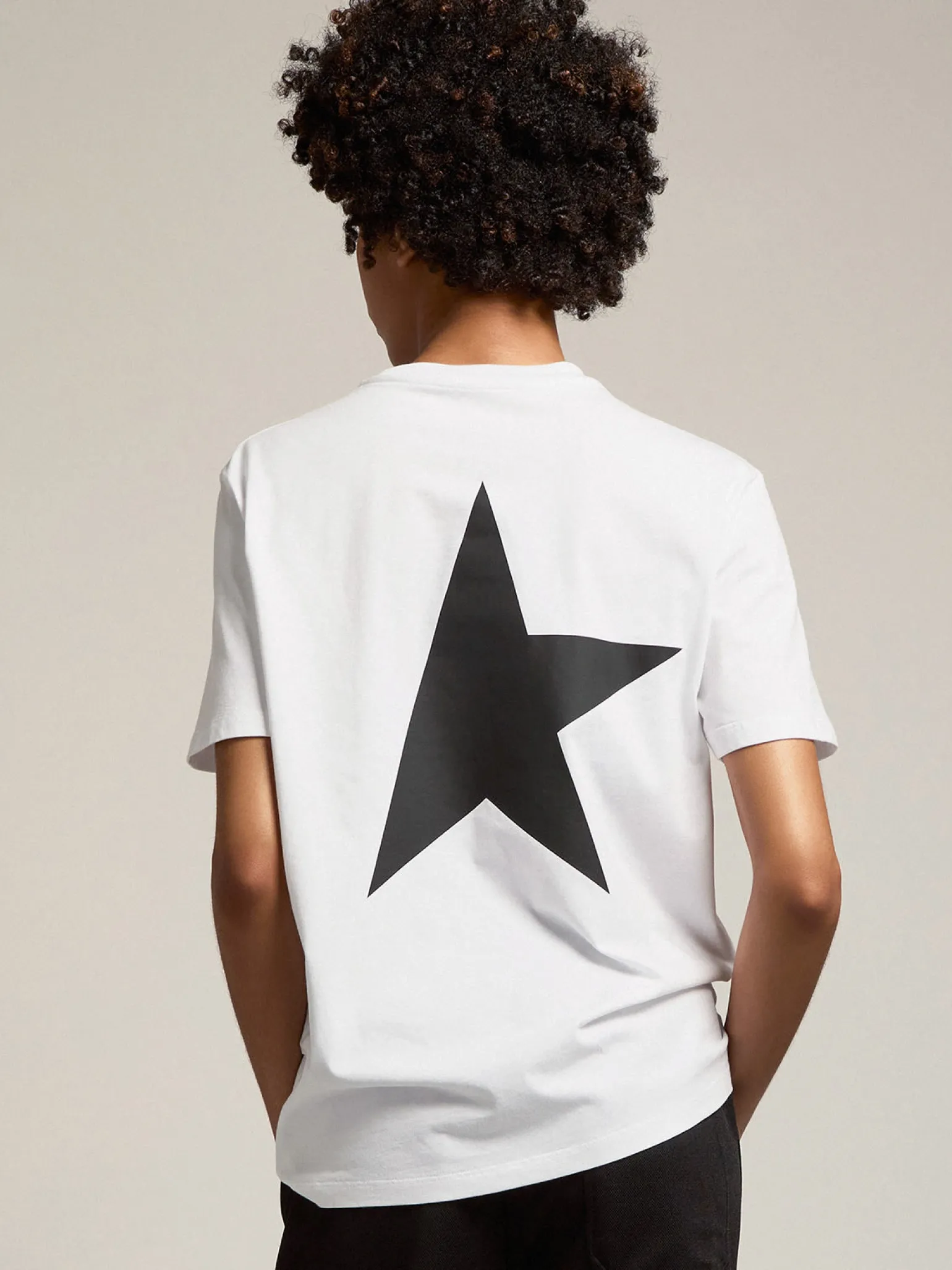 Best Sale Camiseta feminina branca com logo e estrela pretos em contraste MULHER Beachwear | Camisetas
