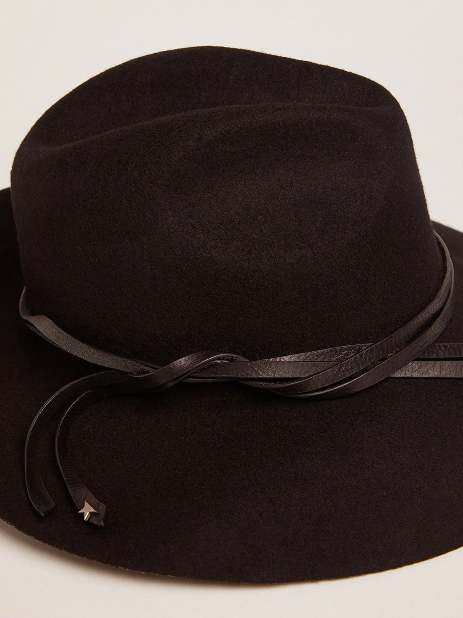 Store Chapéu preto com faixa de couro MULHER Chapéus e bonés | Chapéus e bonés