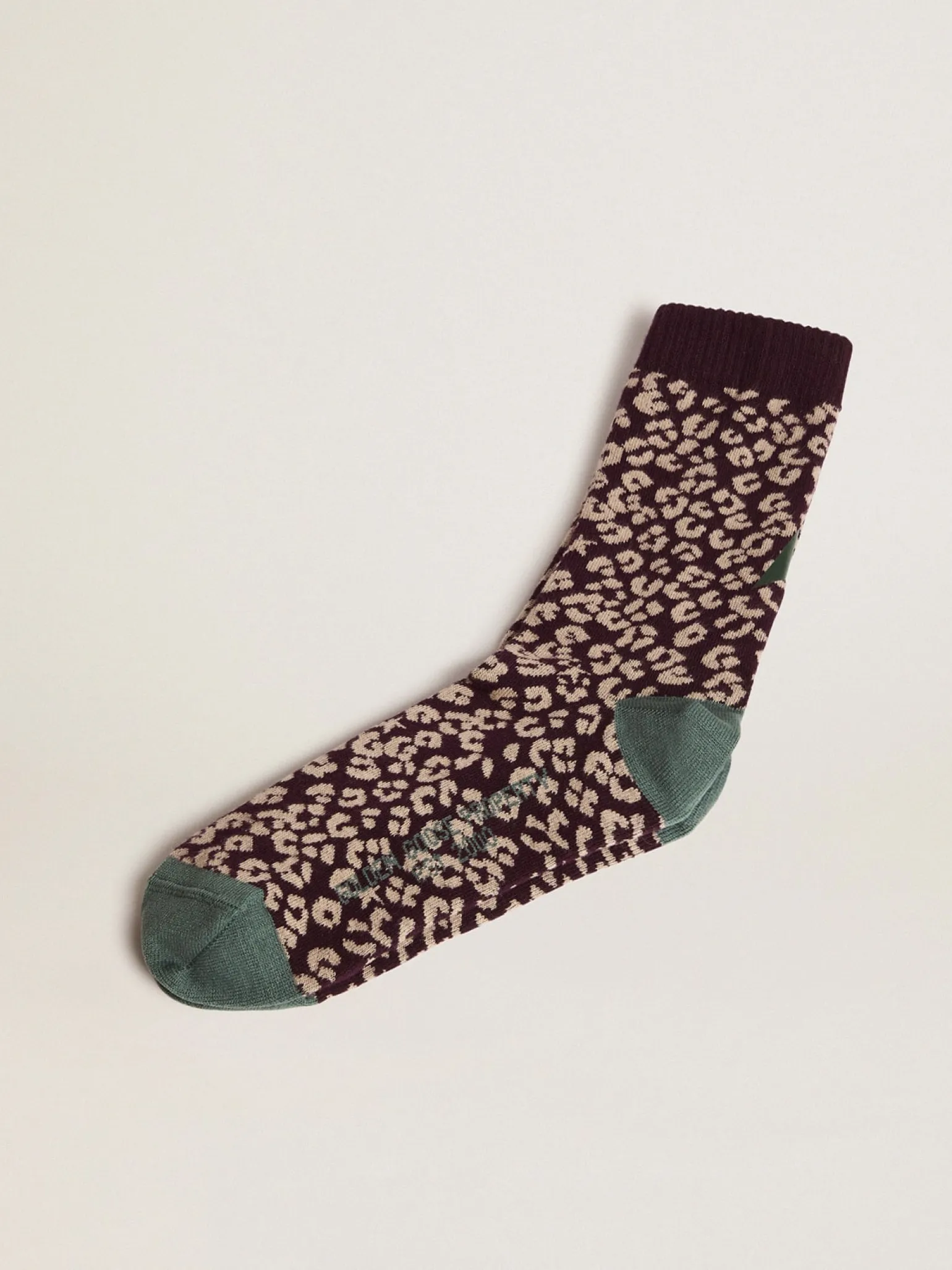 Best Meias com estampa animal print com fundo amora e detalhes verde militar MULHER Meias | Meias