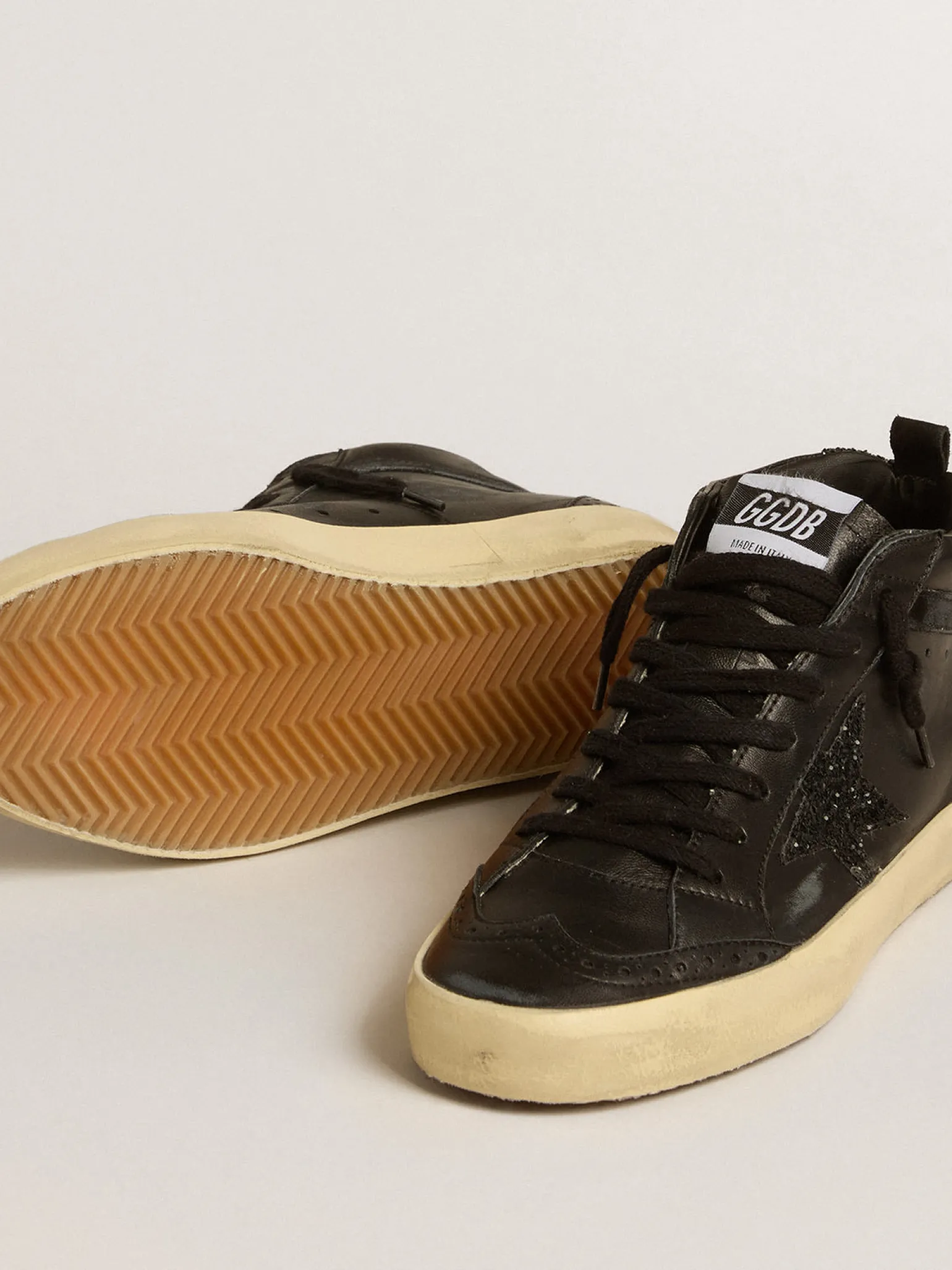 Outlet Mid Star de napa preta com estrela de glitter preto e lista de suede MULHER Mid Star