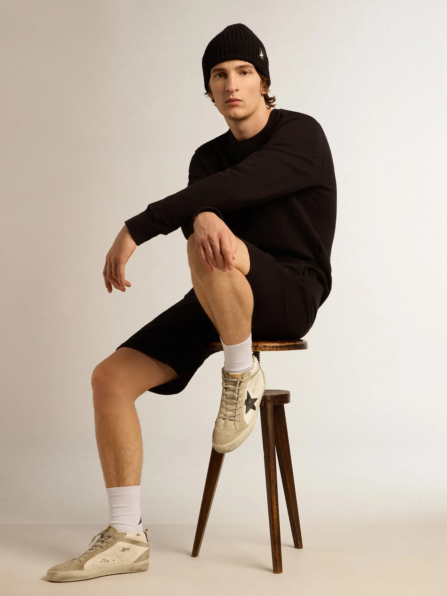 Fashion Moletom Archibald preto Coleção Star com estrela tom sobre tom na frente Moletons
