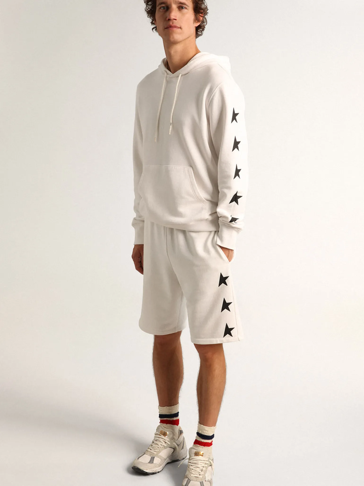 Best Sale Moletom com capuz Alighiero Coleção Star branco vintage com estrelas pretas em contraste Moletons