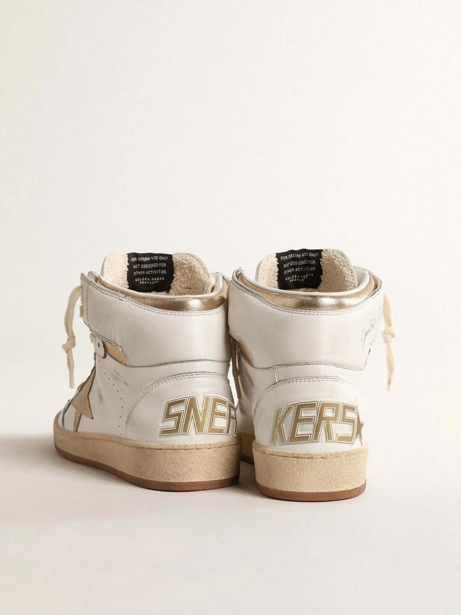 Cheap Sky-Star de napa branca com estrela e talão de couro metálico dourado MULHER Sky-Star