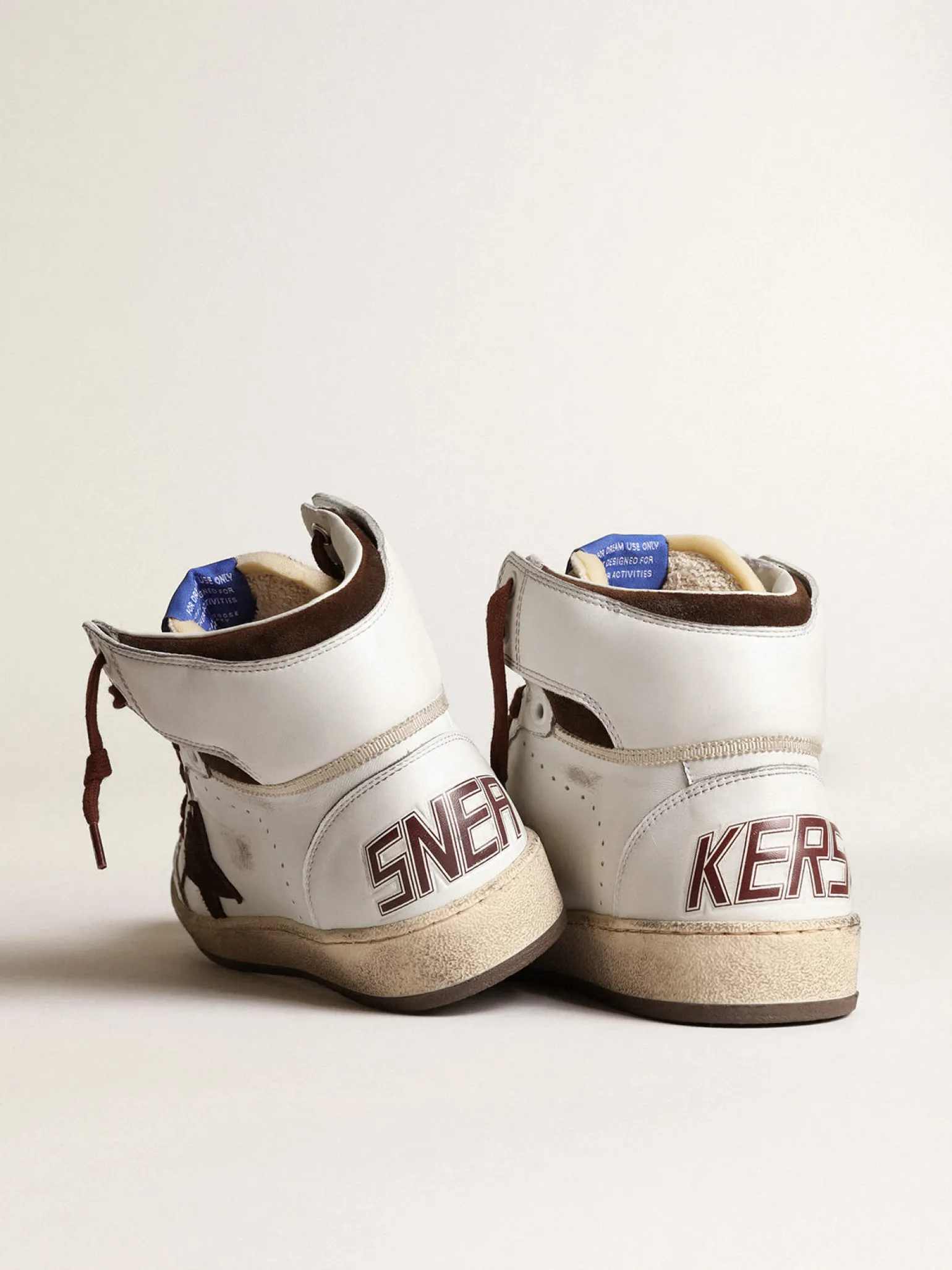 Hot Sky-Star Feminino de napa branca com estrela de suede chocolate MULHER Sky-Star