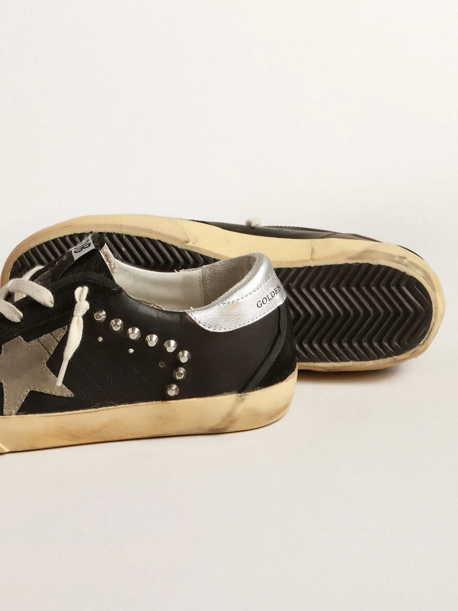 Cheap Super-Star Feminino de couro e suede pretos com tachas prateadas MULHER Super-Star