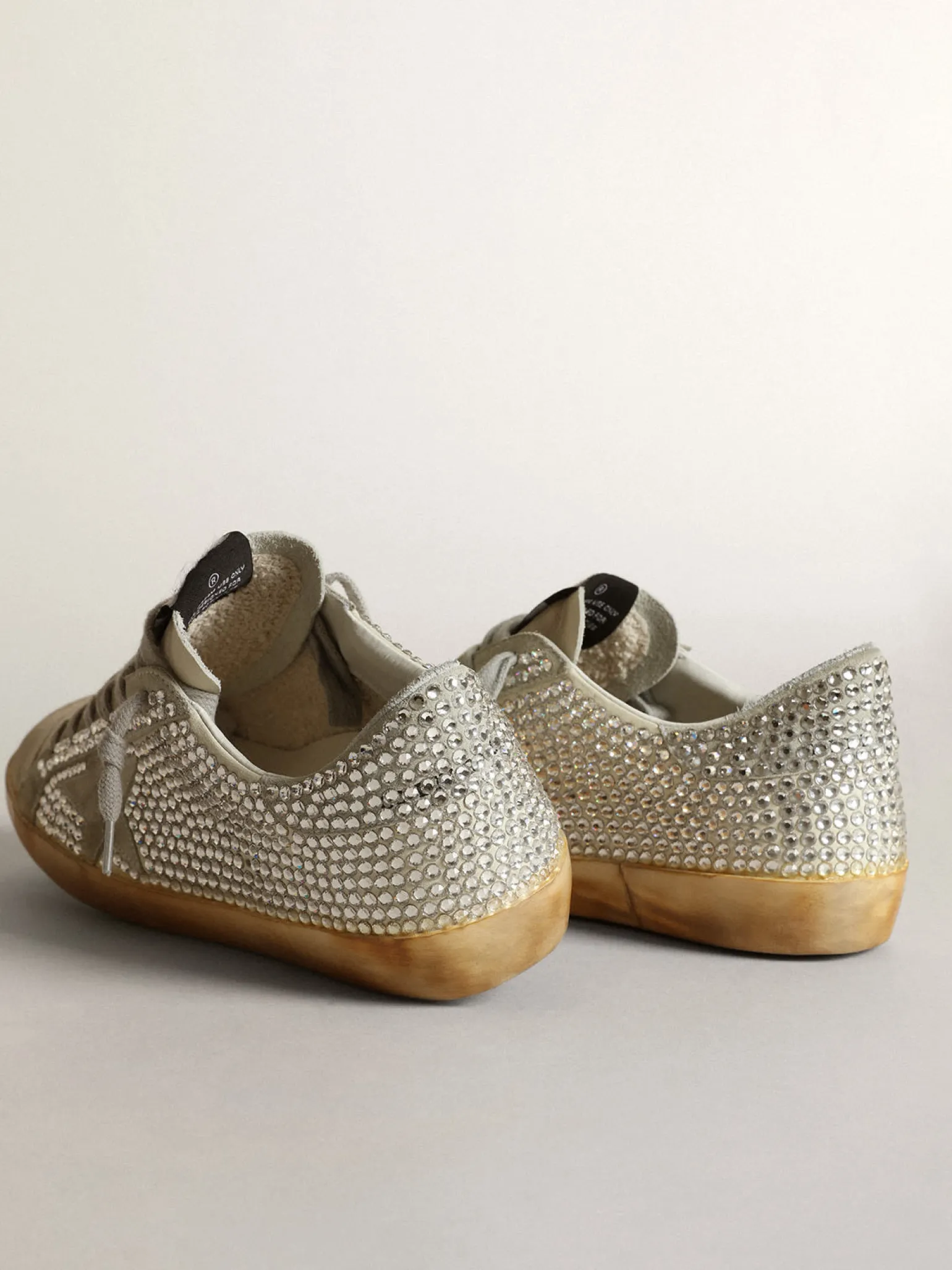 Cheap Super-Star feminino de nubuk branco sujo e cristais prateados MULHER Super-Star