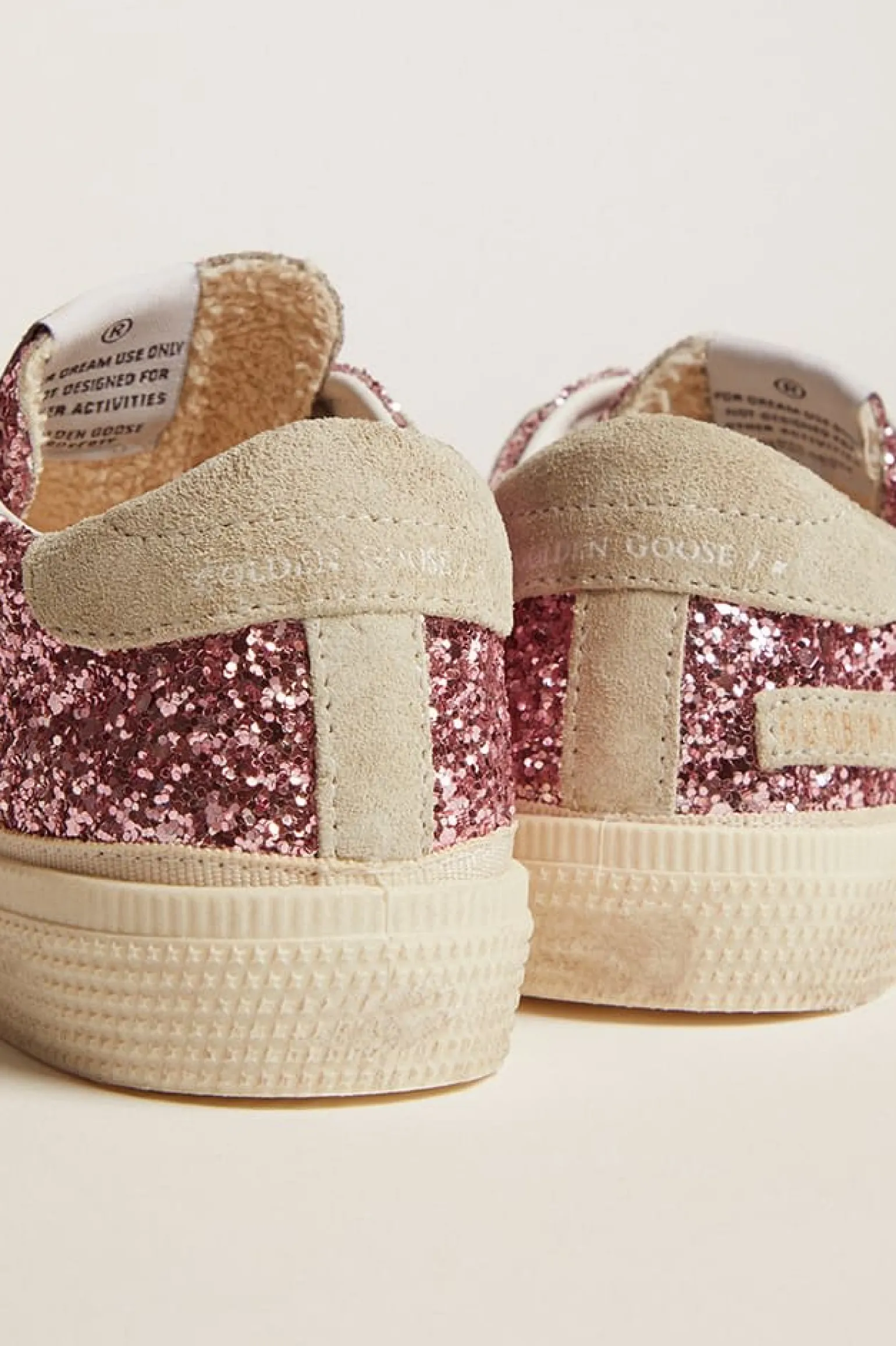 Fashion Tênis May de glitter rosa com estrela e talão de suede cinza gelo Meninas pequenas (1-3 anos)