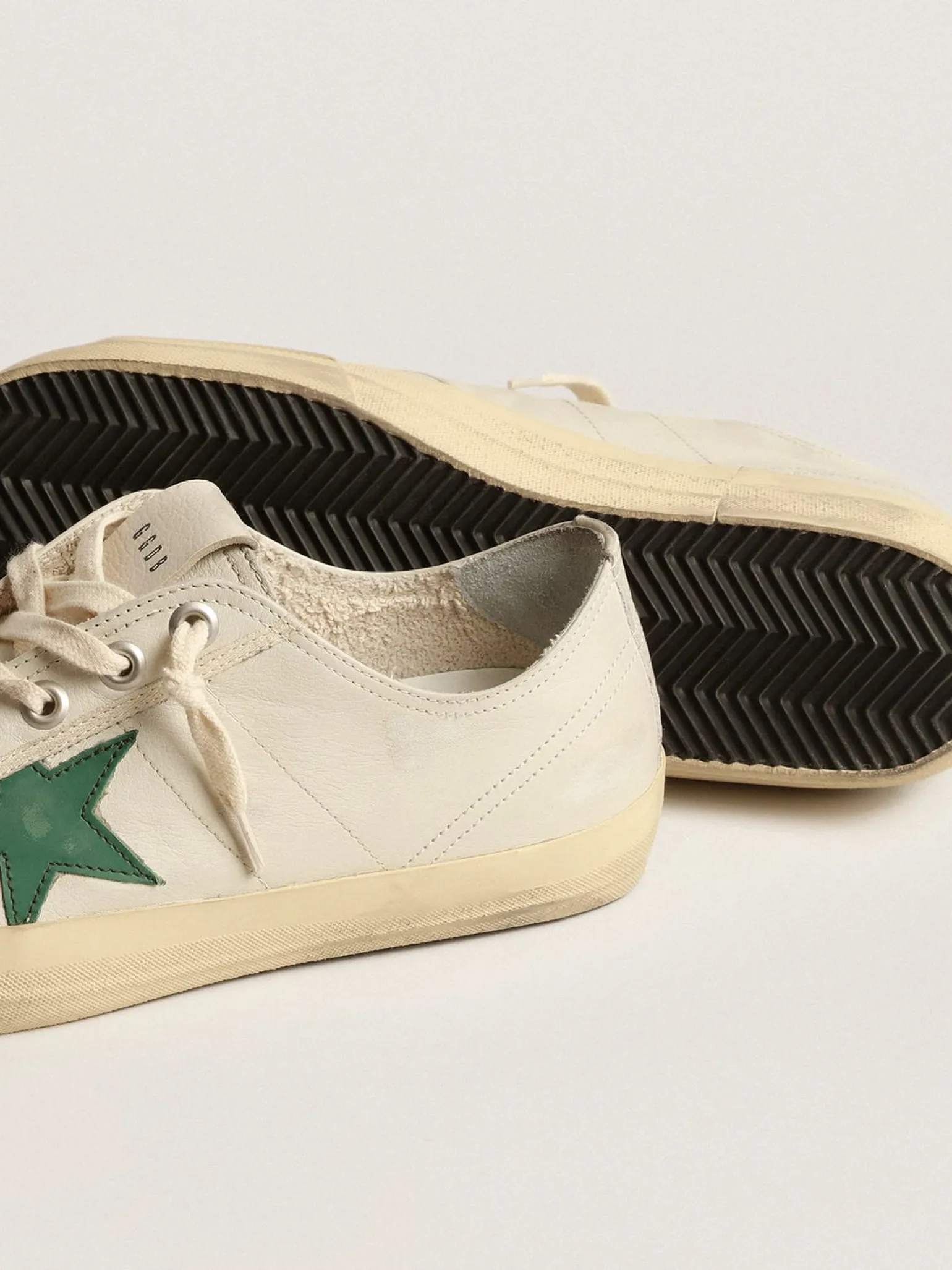 Flash Sale V-Star de couro brilhante com estrela de couro verde V-Star