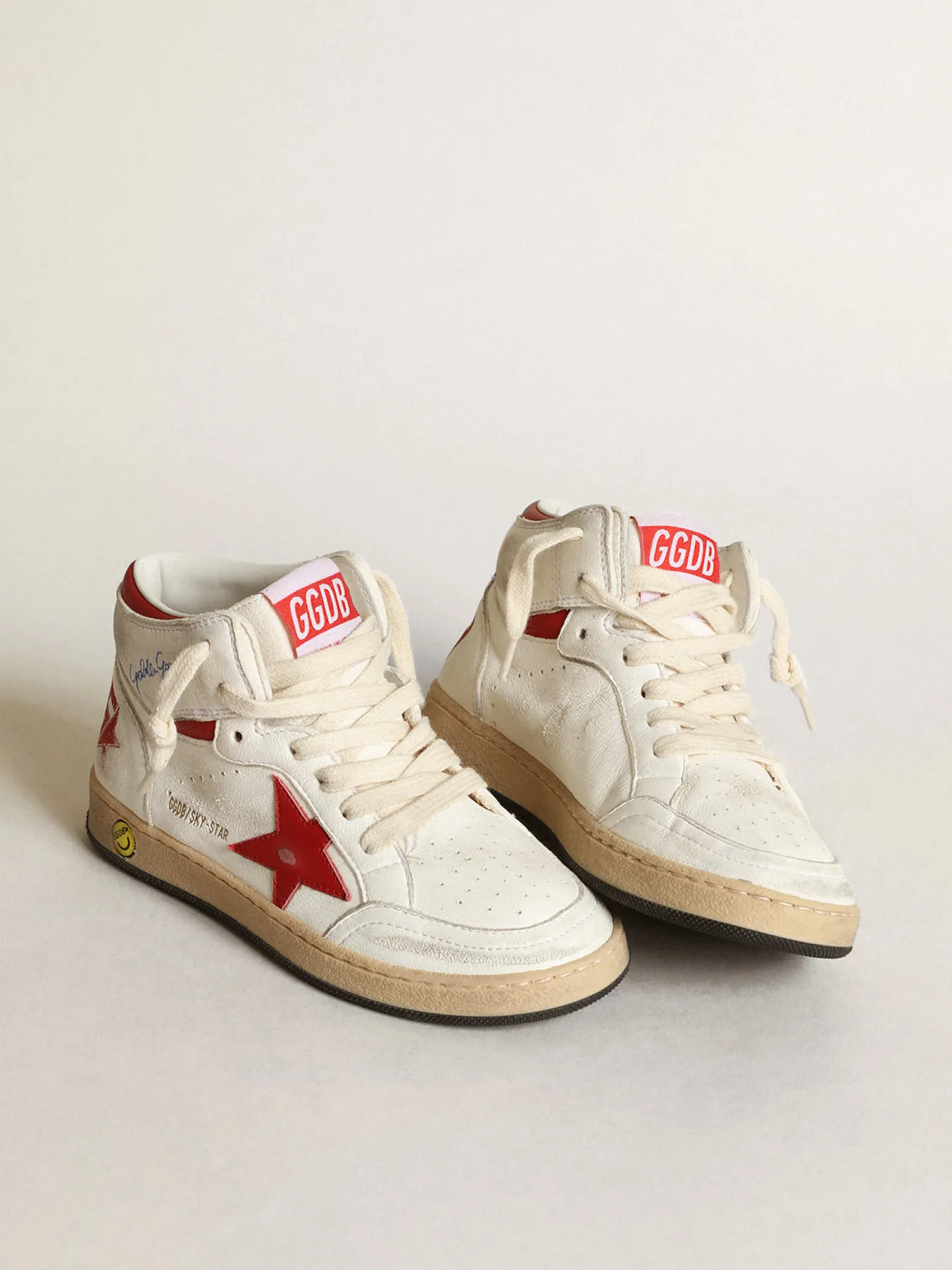 Outlet Young Sky-Star de napa branca com estrela e talão vermelhos Meninas (4-10 anos) | Meninos (4-10 anos)